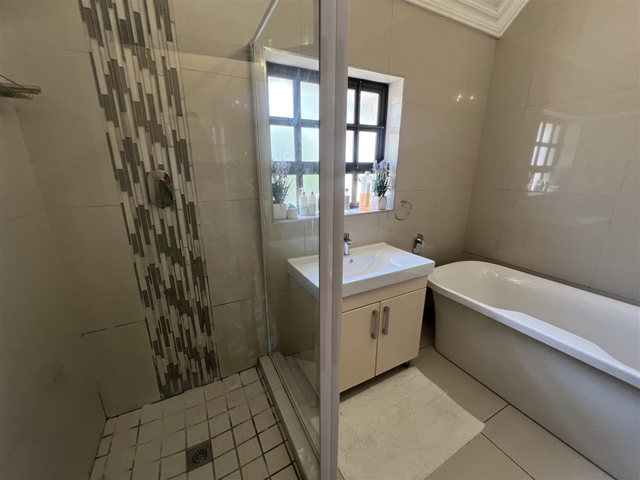 4 Bedroom Property for Sale in Selborne Eastern Cape